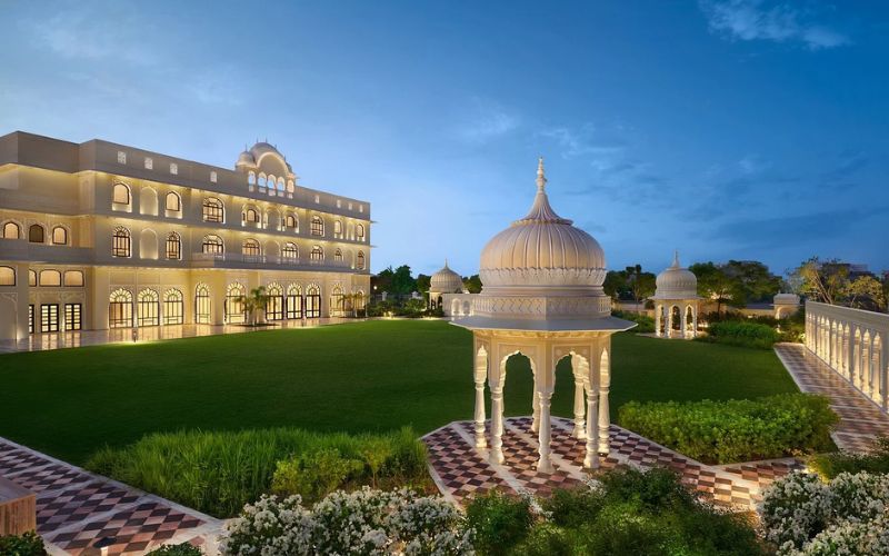 4. Hyatt Regency Jaipur Mansarovar – Modern Luxury for Large Celebrations