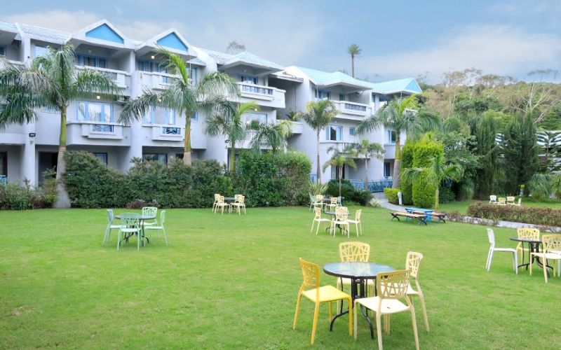 Hummingbird Resorts